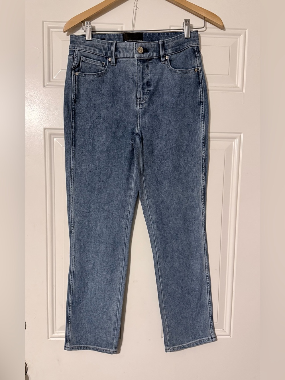 White House Black Market Straight-Leg Jeans in Medium Blue